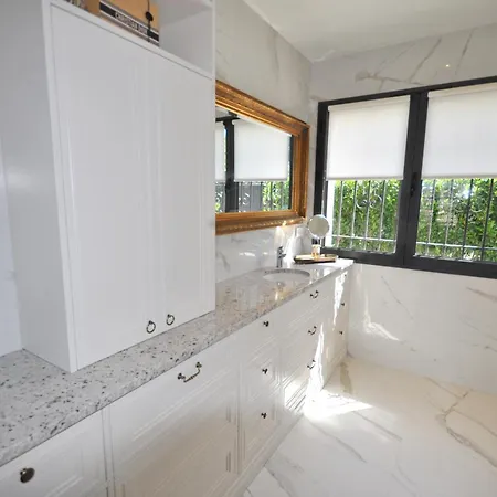 Riviera Living Villa