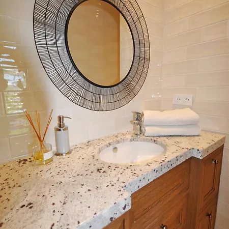 Villa Riviera Living