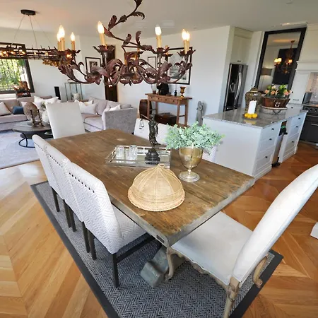 Villa Riviera Living *