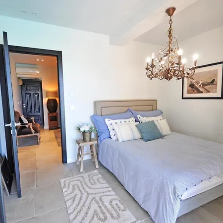 Riviera Living Villa *